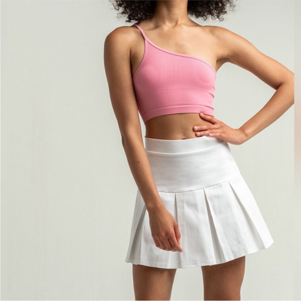 Womens full tilt white pleated skirt size large